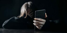 OMS: 1 em cada 6 crianças foi vítima de cyberbullying no mundo em 2022