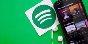 Spotify: artistas independentes ganham espaço e elevam lucros na plataforma