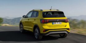 Volkswagen retoma produção do T-Cross no Paraná; conheça atualizações do modelo