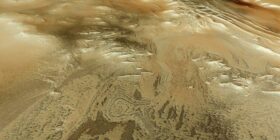 Sonda da ESA capta “sinais de aranhas” em Marte