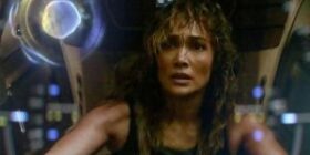 O que Jennifer Lopez está fazendo no espaço sideral?