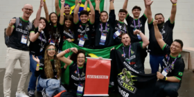 Estudantes brasileiros vencem maior torneio de robótica do mundo