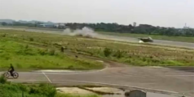 Aeronave explode após tentativa de manobra do filme “Top Gun” em Bangladesh; veja
