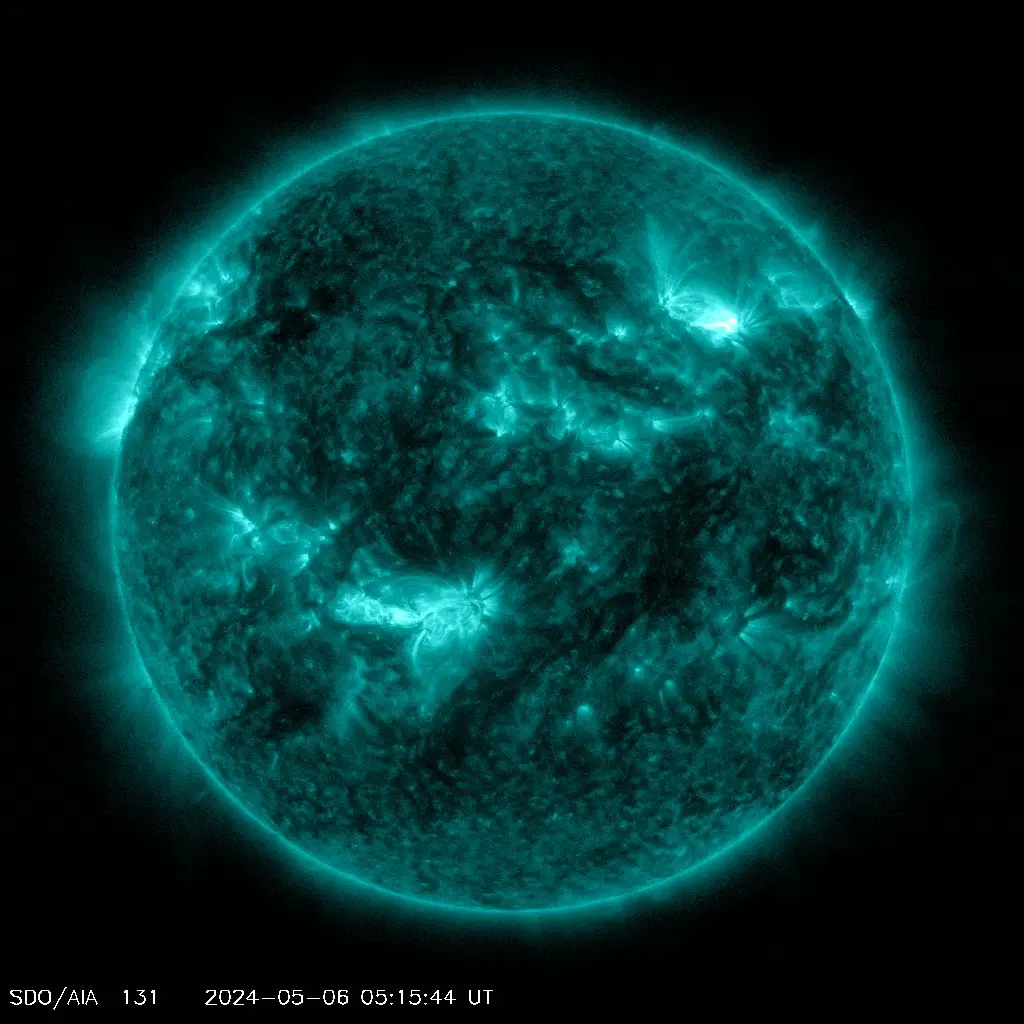 Região hiperativa do Sol produz megaexplosão X4.5