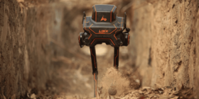 Robô bípede da LimX Dynamics supera ambiente hostil em vídeo; assista