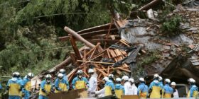 Tufão mais forte do ano causou pelo menos três mortos no sul do Japão