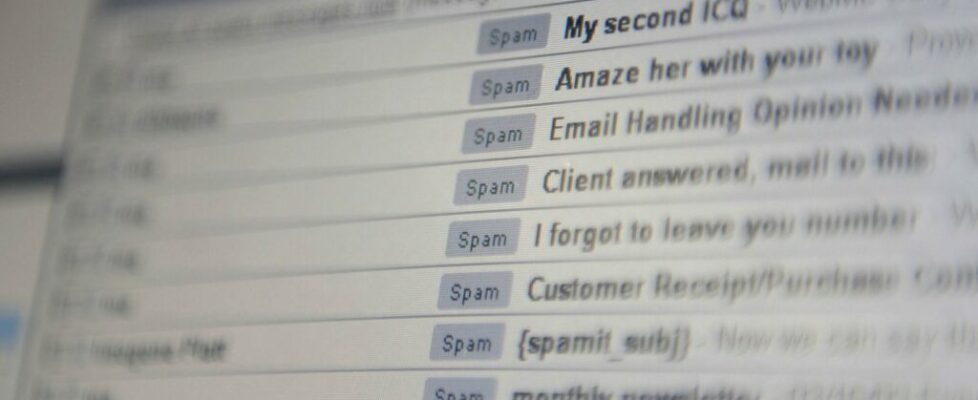 Fisco alerta para novos ’emails’ fraudulentos