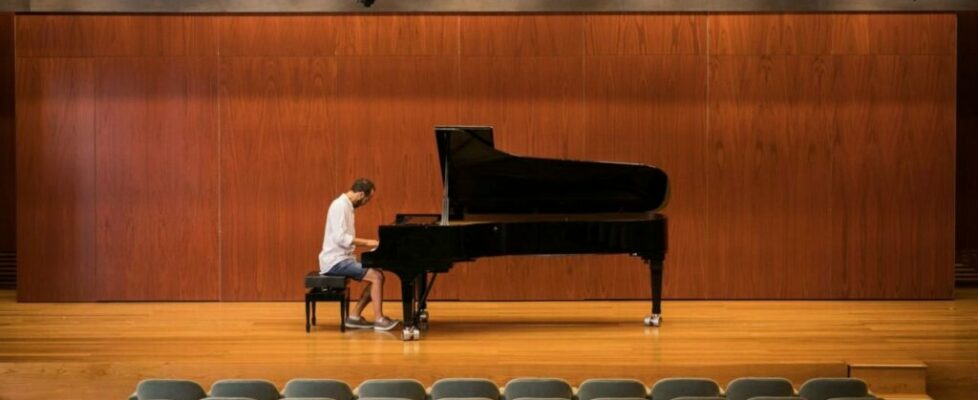 Projeto do pianista e compositor Júlio Resende abre Festival Tass Jazz em Odemira