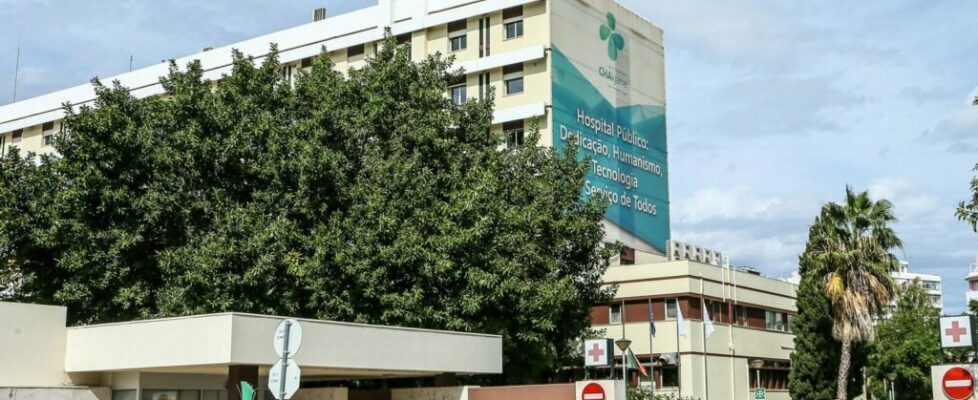 Ordem dos Médicos encontra indícios de ilícitos disciplinares no caso de cirurgiões do hospital de Faro