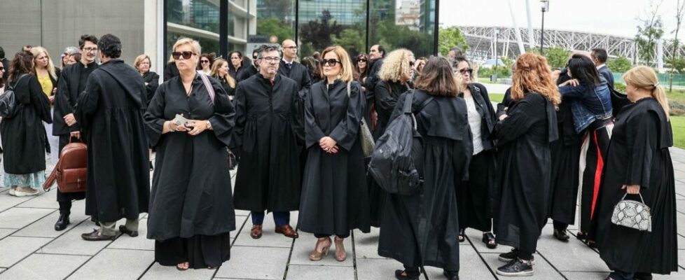 Ordem dos Advogados quer continuar protesto das defesas oficiosas em outubro