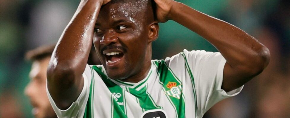 William Carvalho sofre rotura completa do tendão de Aquiles e para vários meses