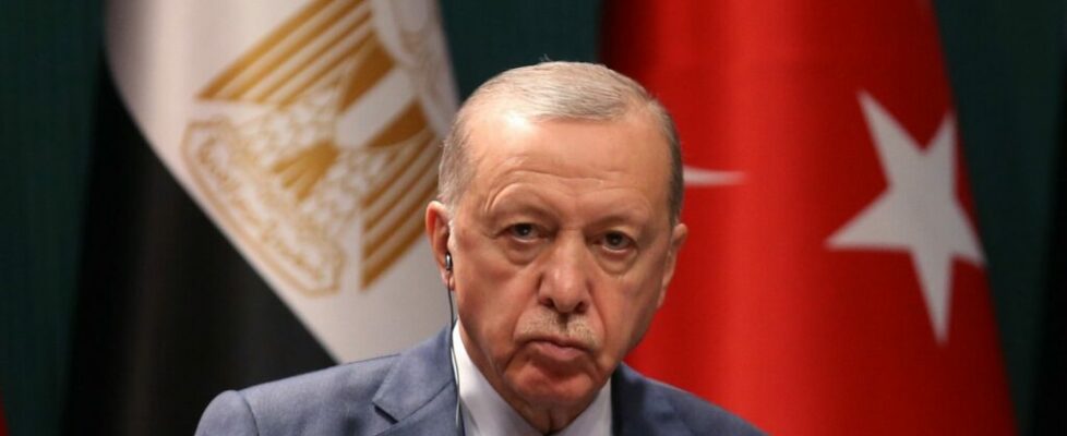 Erdogan acusa Israel de alargar conflito em Gaza a toda a região