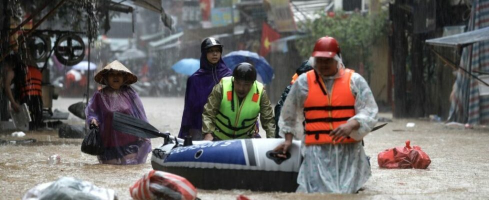 Passagem do tufão Yagi causou 1,5 mil milhões de prejuízos e 292 mortos no Vietname