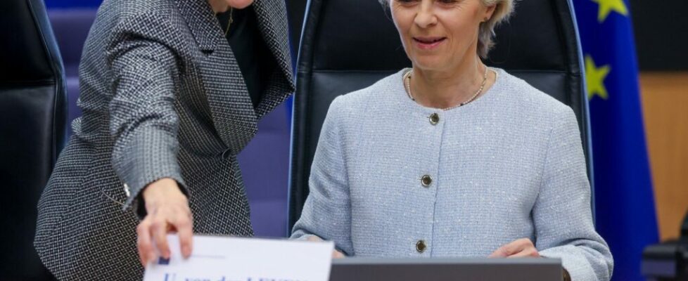 Von der Leyen pode apresentar Comissão na semana em que Orbán discursa no Parlamento Europeu