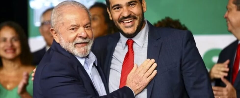 AGU de Lula defende no STF bloqueio do Twitter/X