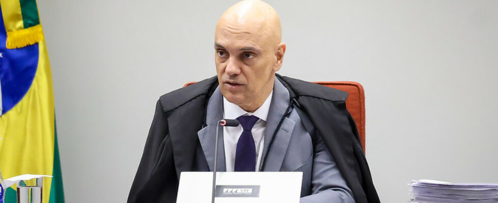 Moraes manda PF investigar pessoas que usaram o Twitter/X pós-bloqueio