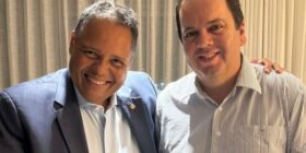 Elmar e Britto selam ‘aliança’ para disputar presidência da Câmara contra Hugo Motta