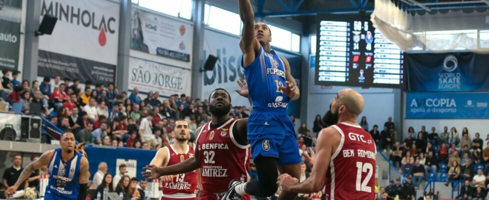 Douglas, um ex-NBA a decidir um jogo digno de NBA: FC Porto vence Benfica no prolongamento e conquista Supertaça