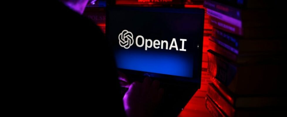 Viragem da OpenAI para o lucro pode incluir compensação ao CEO. Saídas de executivos continuam