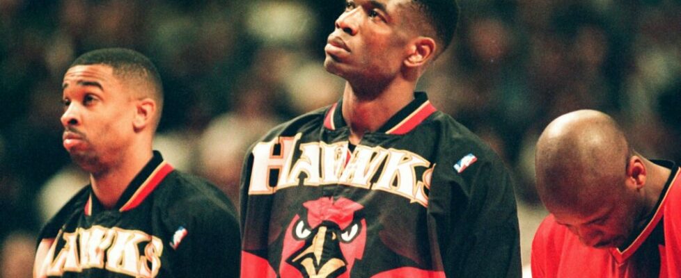 Morreu Dikembe Mutombo, o histórico gigante de Kinshasa que conseguiu chegar à NBA. “Hall of Famer” tinha 58 anos