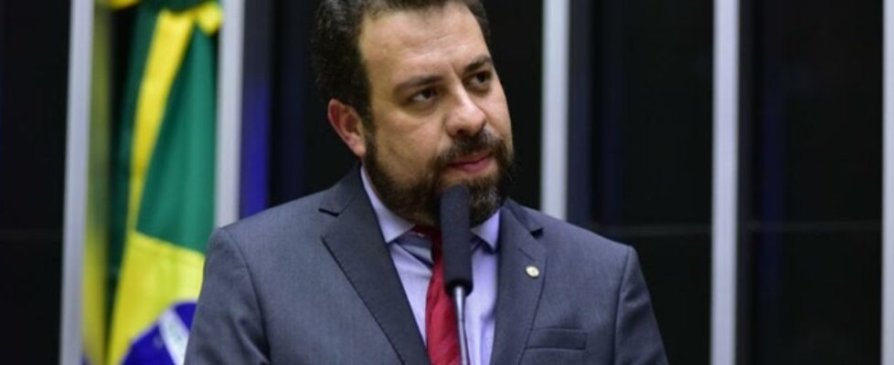 Mais de 30% dos eleitores paulistanos jamais votariam em Guilherme Boulos (Psol)