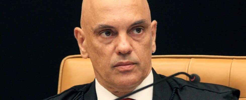 Oposição cria sites para mostrar posições de parlamentares sobre impeachment de Moraes