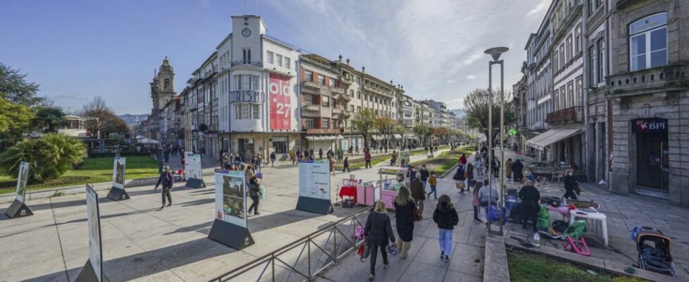 Oito anos de prisão para homem que roubou cinco pessoas na via pública em Braga