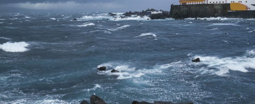 Tempestade causa danos na ilha açoriana do Corvo