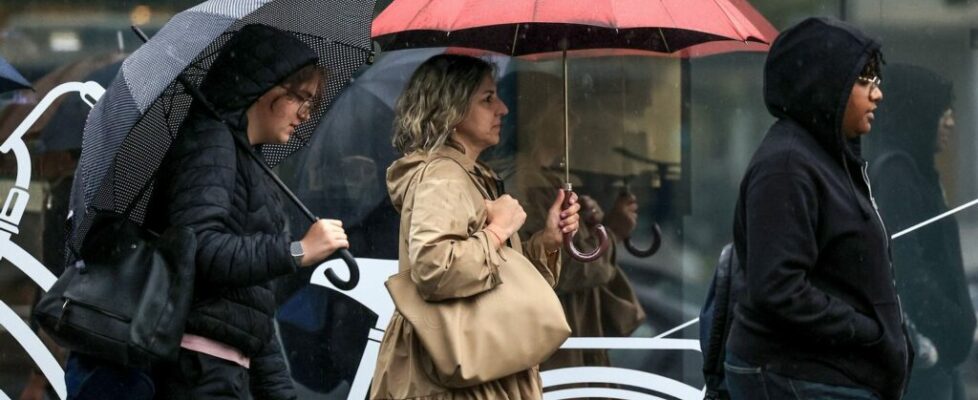 Doze distritos do continente sob aviso amarelo no fim de semana devido à chuva