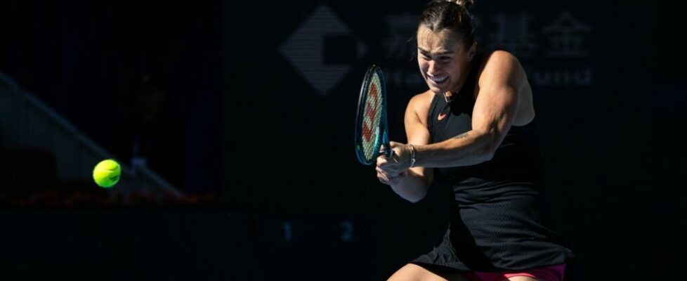 Tenista bielorrussa Sabalenka perde depois de 15 vitórias consecutivas