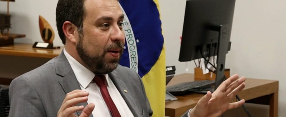 Boulos contraria estatuto do Psol e recebe dinheiro de familiares de banqueiros