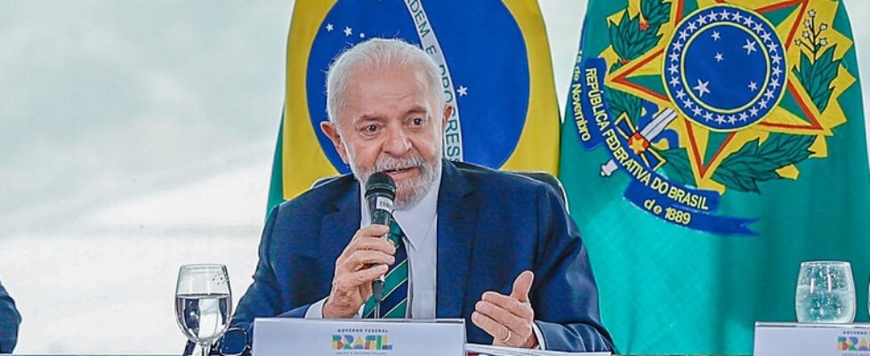 Polícia recupera carro que havia sido roubado da segurança de Lula