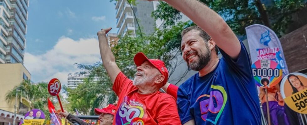 Carreata de Lula e Boulos tem defesa ao comunismo, ao aborto e à legalização das drogas