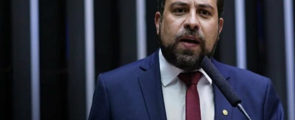 Psol termina 1º turno sem eleger nenhum prefeito