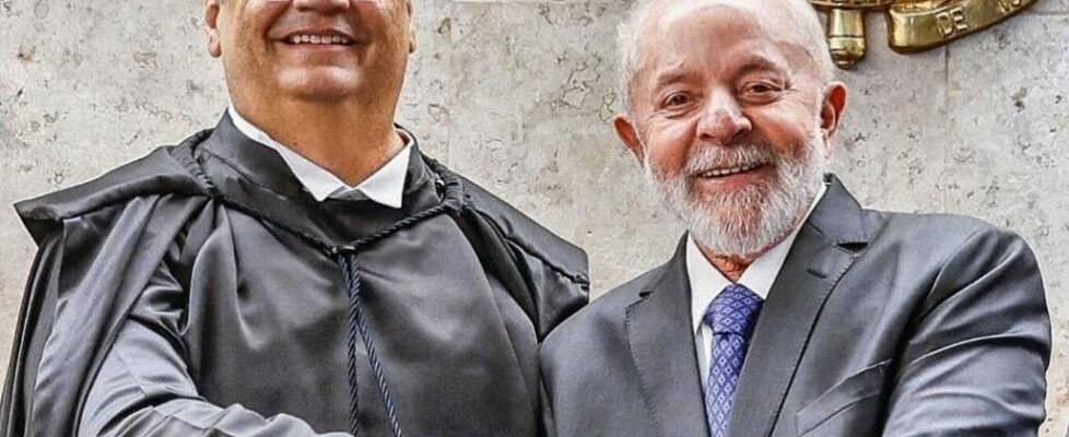 Dino suspende norma sobre aposentadoria de policiais