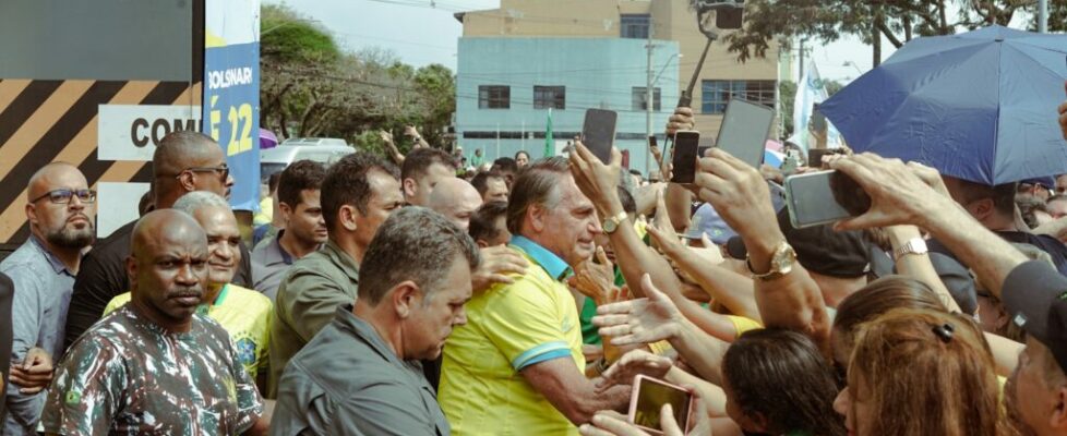 Bolsonaro fará atos em 5 cidades para apoiar candidatos do PL no 2º turno