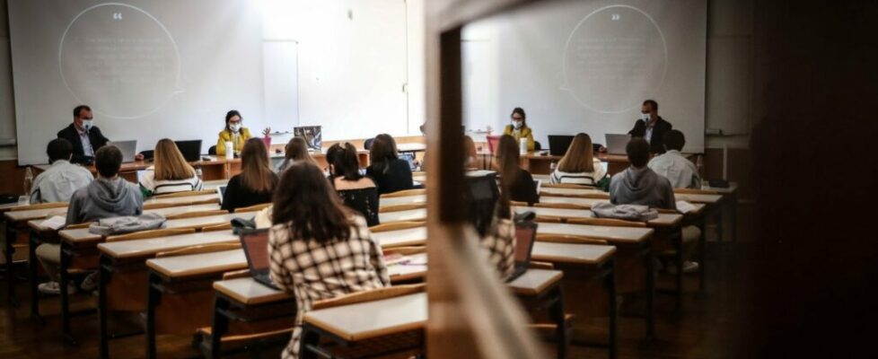 Em dois dias, já foram pedidos quase 1.500 cheques-consulta de Psicologia e Nutrição por alunos do Ensino Superior