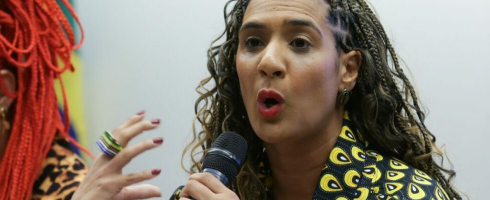 Movimento negro se une contra Anielle Franco