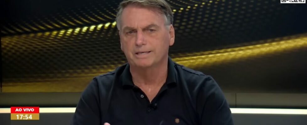 Bolsonaro é o entrevistado do Oeste Sem Filtro desta quinta-feira