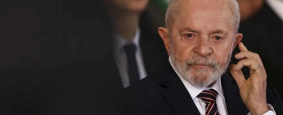 Suicida de Brasília: Novo quer informações sobre reunião entre Lula e ministros do STF