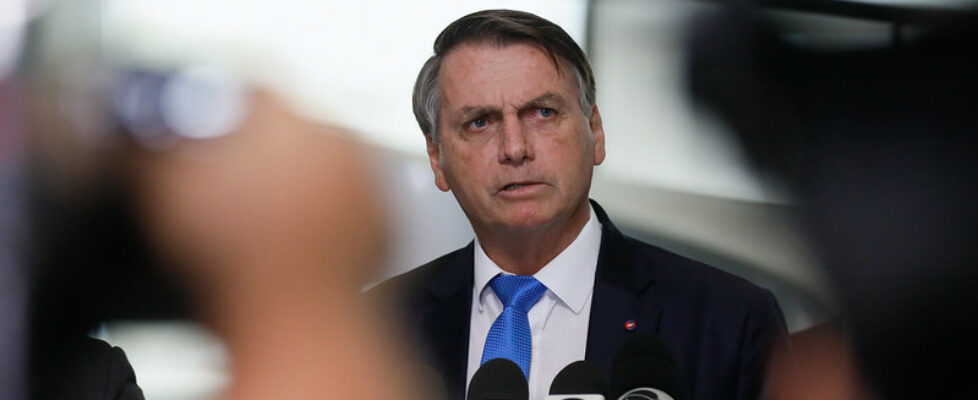 Bolsonaro, sobre veto do Carrefour: ‘Merecemos liderança firme, e não submissão globalista’