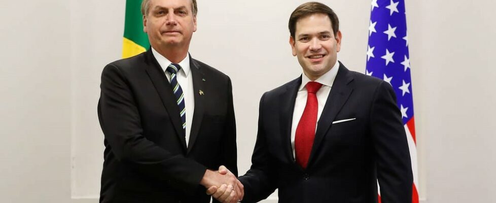 Bolsonaro parabeniza Marco Rubio por sua nomeação a secretário de Estado de Trump