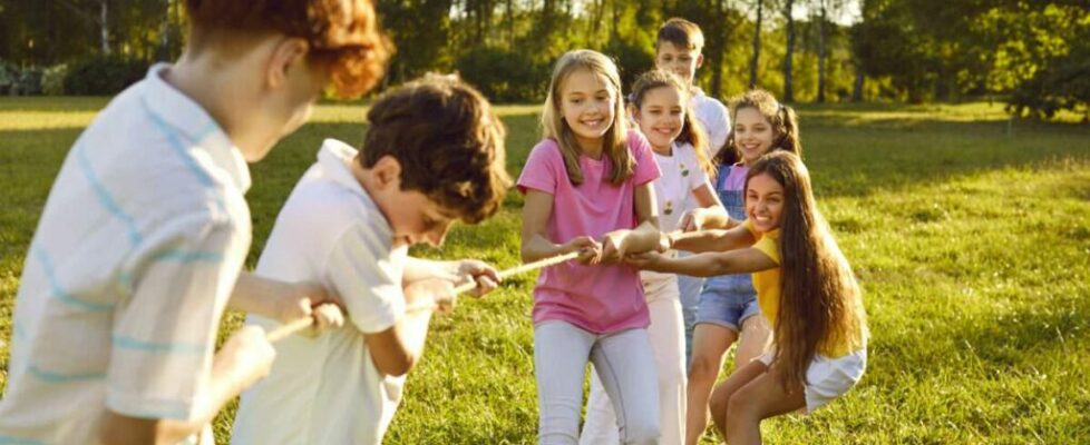 Celebrate Thanksgiving by Letting Your Kids Play Outside