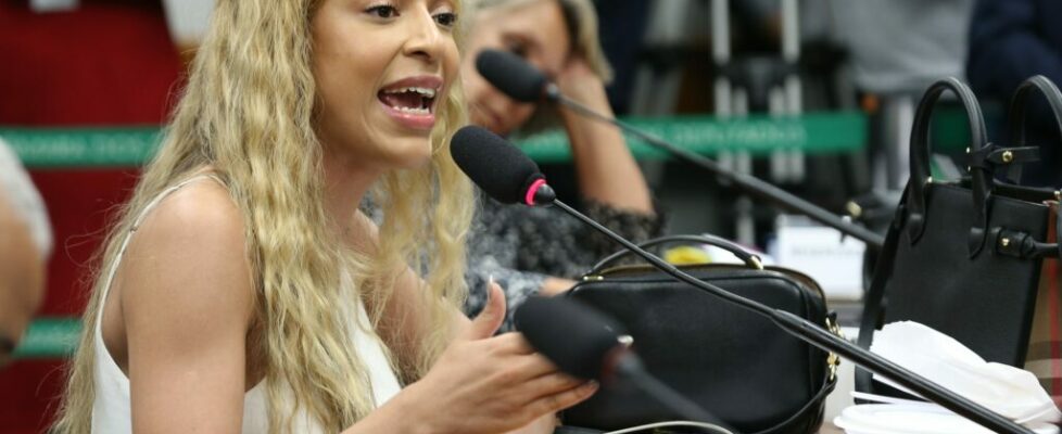 Erika Hilton declara não ter dados de impacto econômico da PEC que institui escala 4×3