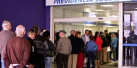 Fila do INSS alcança 1,8 milhão de pessoas