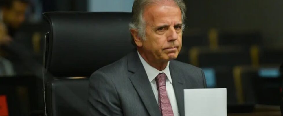 José Múcio dá sinais de que deixará o cargo de ministro da Defesa