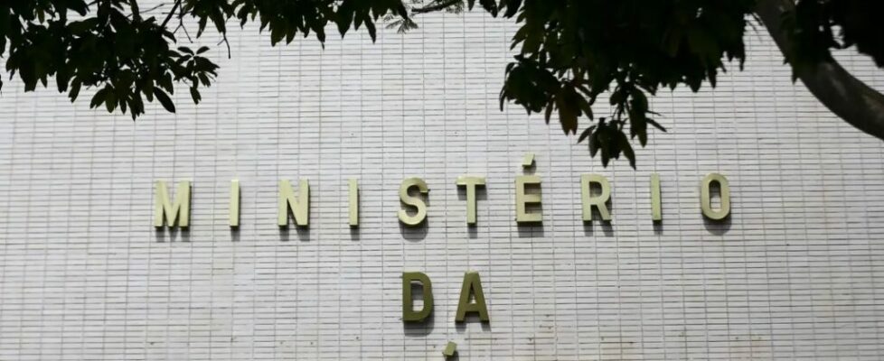 Governo Lula paga quase R$ 1 milhão a empresa de fachada em área indígena